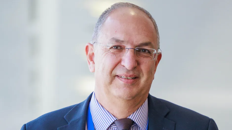 Portrait von Costas Kadis